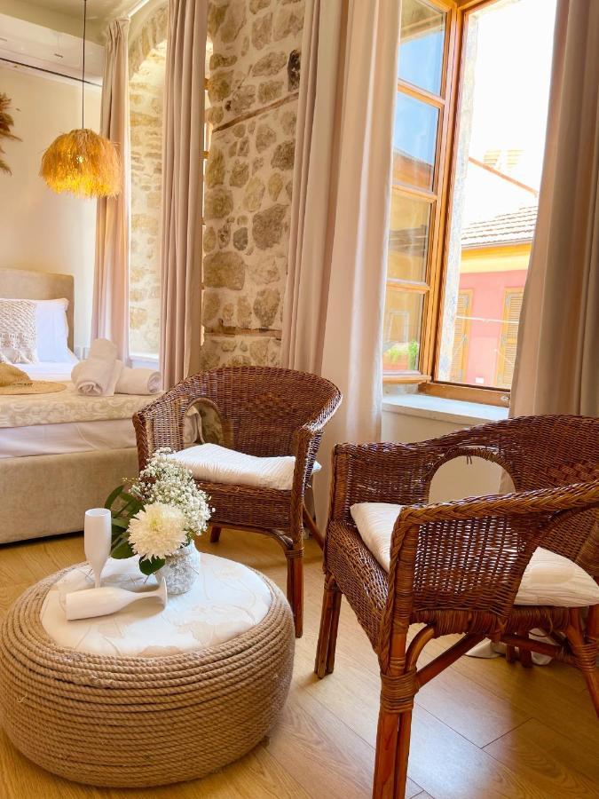 Bohemian Boutique Suites Vlorë 外观 照片