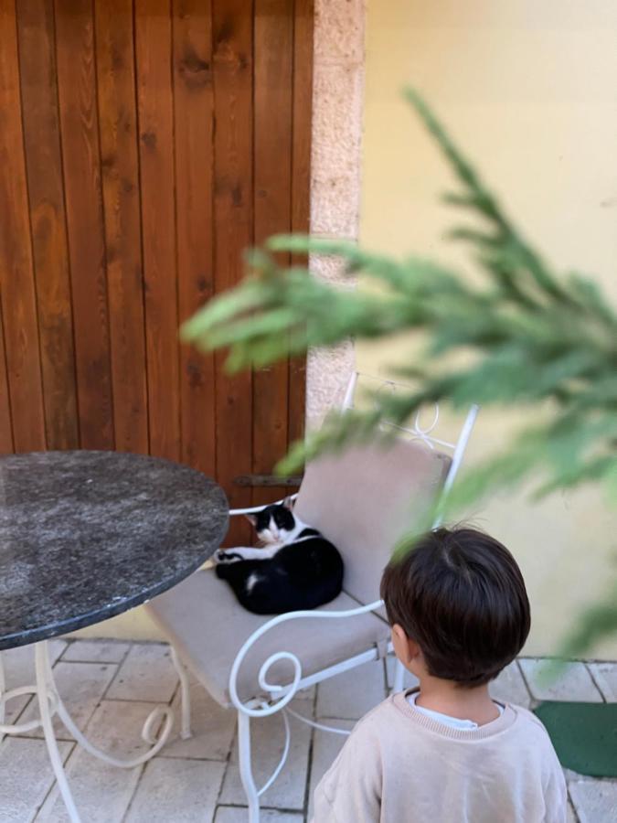 Bohemian Boutique Suites Vlorë 外观 照片