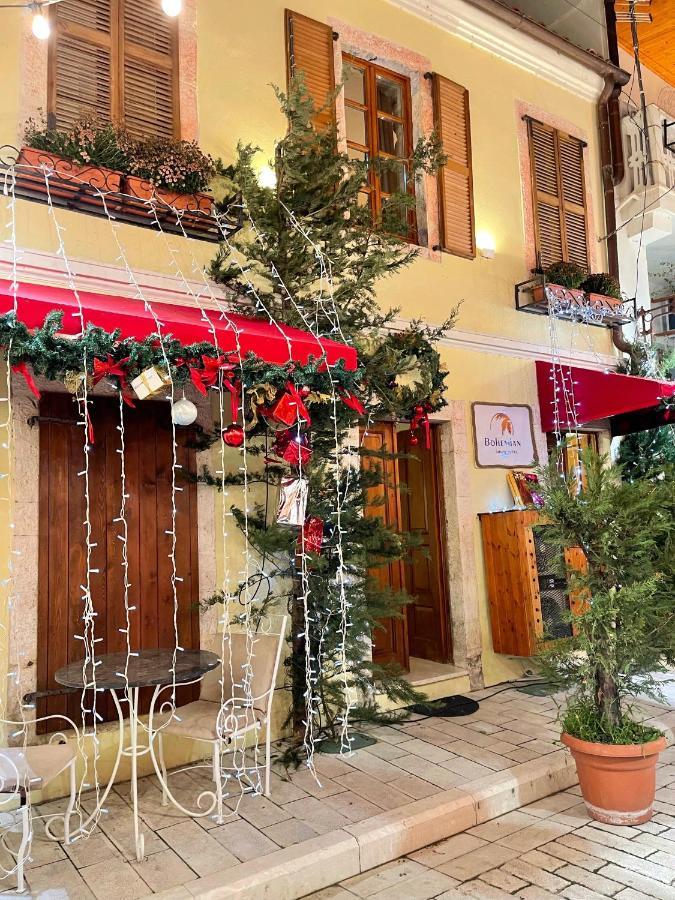 Bohemian Boutique Suites Vlorë 外观 照片