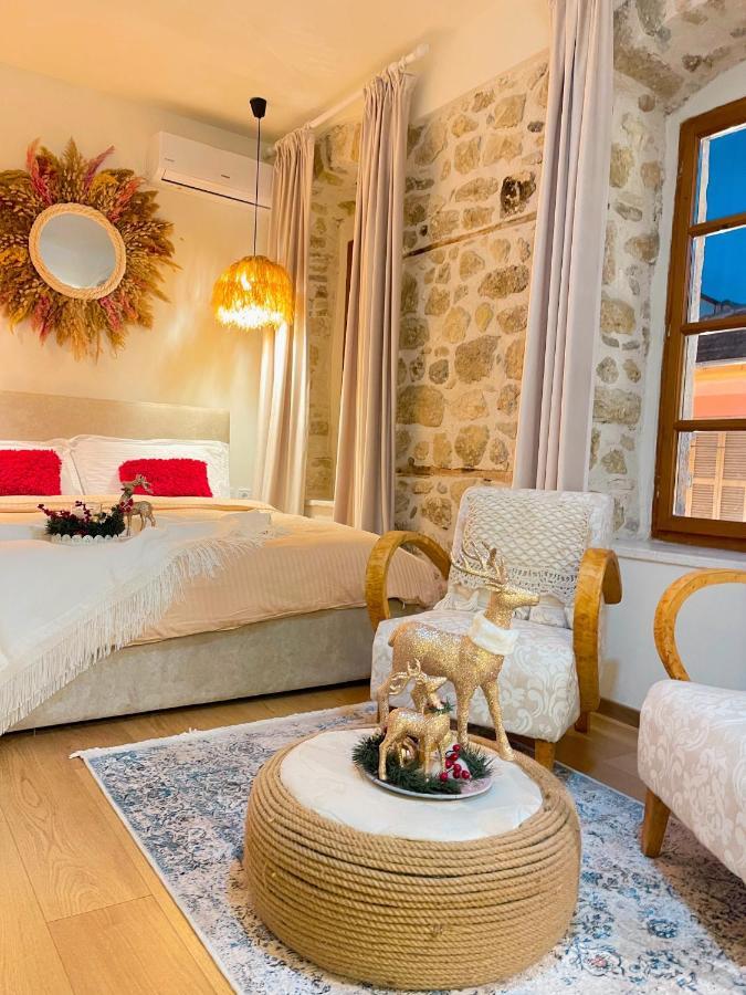 Bohemian Boutique Suites Vlorë 外观 照片